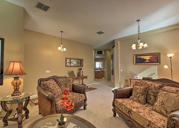 Pet-friendly W/ Patio & Mountain Views Holiday home *