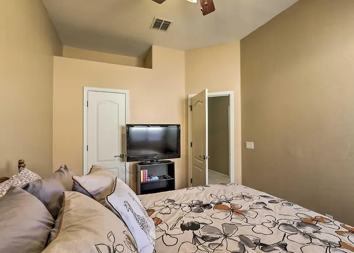Holiday home Pet-friendly W/ Patio & Mountain Views Tucson